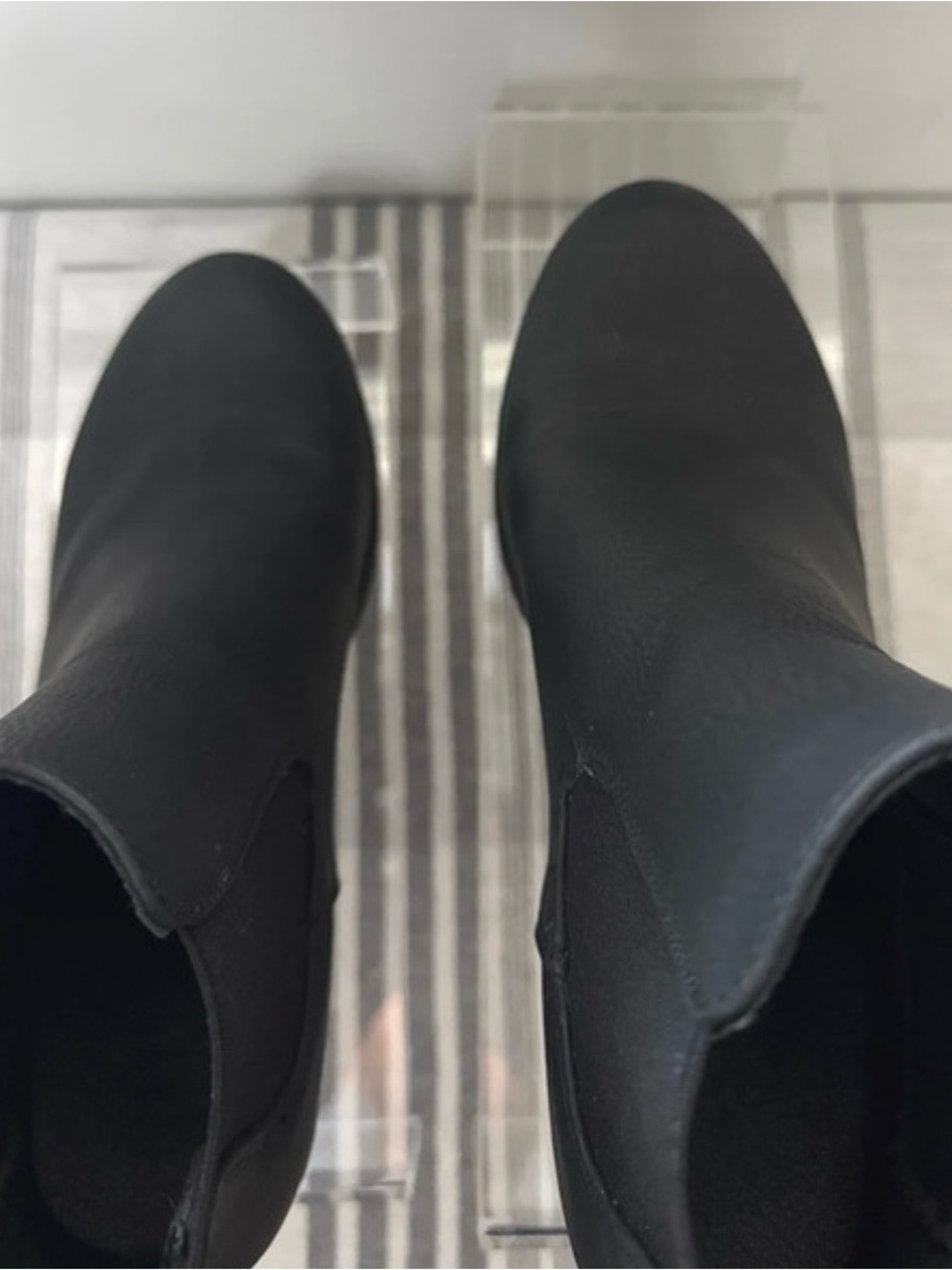 Dream Pairs Black Chelsea Block Heel Ankle Boots - Picture 4 of 6